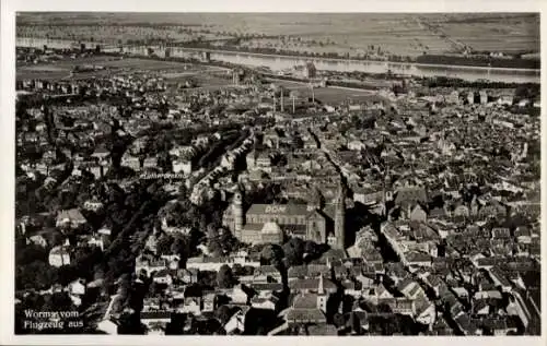 Ak Worms am Rhein, Luftaufnahme von  Stadtansicht, DOM, Flusslandschaft