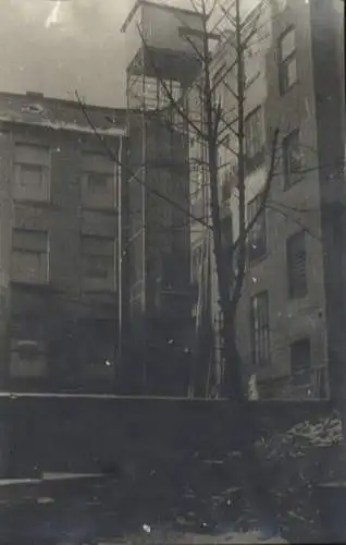 Original Foto Berlin Kreuzberg, Naunynstraße 3, Hofseite, um 1945/46, ca. 13 x 18 cm