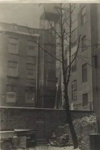 Original Foto Berlin Kreuzberg, Naunynstraße 3, um 1945/46, ca. 13 x 18 cm