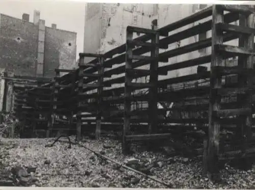 Original Foto Berlin Kreuzberg, Gleisdreieck-Kurfürstenstraße, um 1945/46, ca. 13 x 18 cm