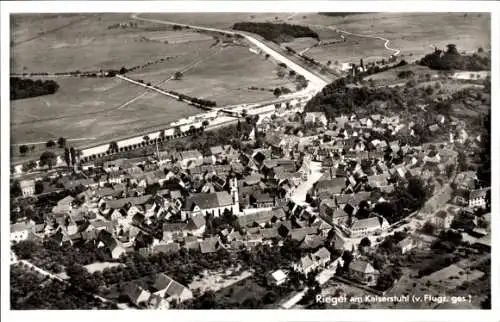 Ak Riegel am Kaiserstuhl, Fliegeraufnahme
