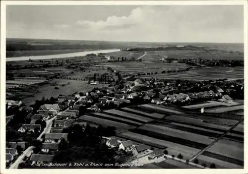 Ak Goldscheuer Kehl am Rhein, Luftaufnahme von Goldscheuer, Rheinlandschaft, Felder, Häuser