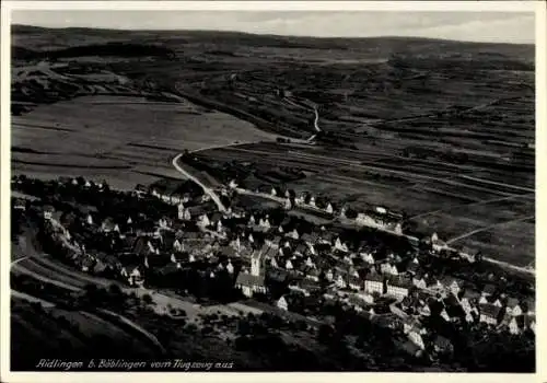 Ak Aidlingen in Württemberg, Luftaufnahme des Dorfes Aidlingen, Aussicht vom Flugzeug