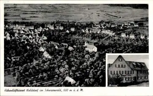 Ak Walddorf Altensteig im Schwarzwald Württemberg, Luftaufnahme des Dorfes, Gasthaus Zur Krone, s
