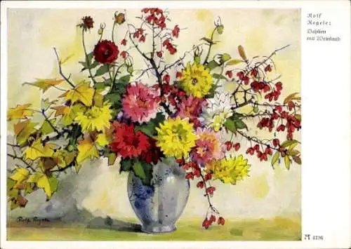 Künstler Ak Regele, R., Blumenvase mit Dahlien Weinlaub