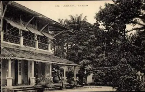 Ak Conakry Guinea, La Mairie, Ansicht des Rathauses