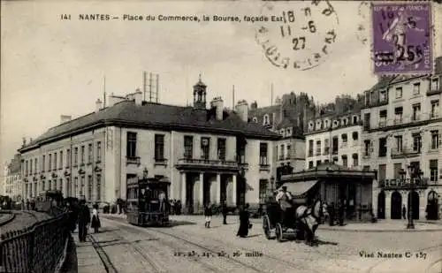 CPA Nantes Loire Atlantique, Place du Commerce, la Bourse