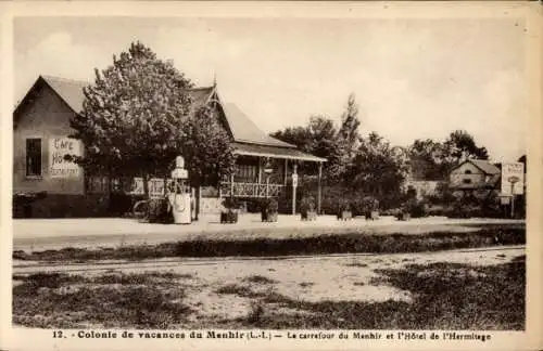 CPA Colonie de vacances du Menhir Loire Atlantique, Carrefour du Menhir et l'Hôtel de l'Hermitage