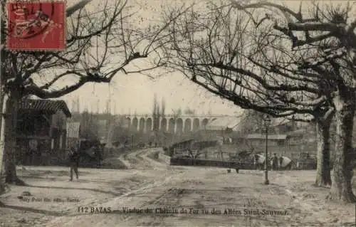 Ak Bazas Gironde, Viaduc du Chemin de Fer, Allées Saint-Sauveur, ruhige Straße, Bäume