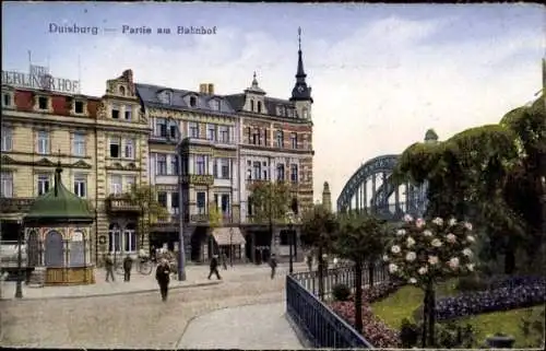Ak Duisburg im Ruhrgebiet, Stadtansicht, Bahnhof, Gebäude, Pflanzen, Berliner Hof