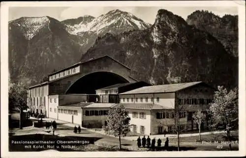 Ak Oberammergau in Oberbayern, Passionsspieltheater, Kofel, Not und Notkat, Berge