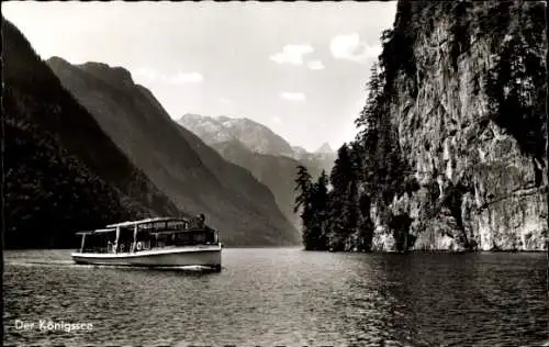 Ak Königssee Berchtesgadener Land Oberbayern, Ausflugsboot auf dem Wasser