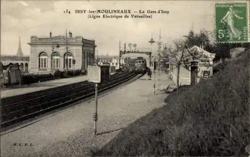 Ak Issy les Moulineaux Hauts de Seine, Bahnhof, elektrische Bahn nach Versailles