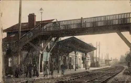 Ak Colombes Hauts de Seine, Bahnhof Gleisseite