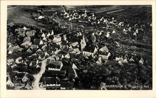 Ak Michelbach Marburg an der Lahn, Luftaufnahme von  Wohnhäuser, Kirche, Landschaft