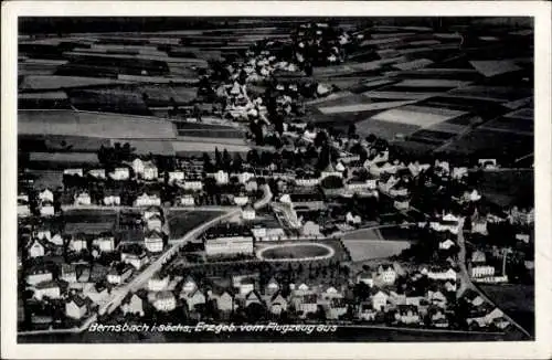 Ak Bernsbach Lauter-Bernsbach im Erzgebirge Sachsen, Fliegeraufnahme