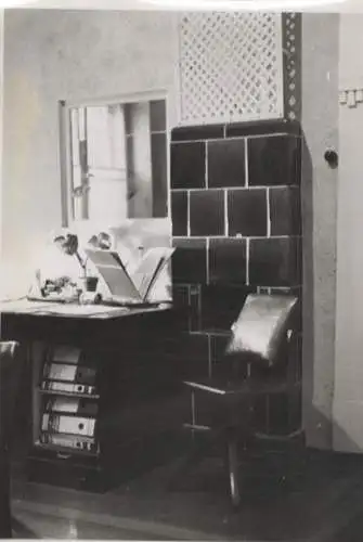 Original Foto Berlin Schöneberg, Monumentenstraße 33/34, Büro, Schreibtisch, 1945/46, ca. 13 x 18 cm