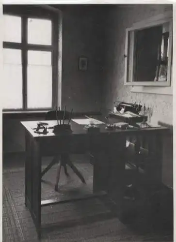 Original Foto Berlin Schöneberg, Monumentenstraße 33/34, Büro, um 1945/46, ca. 13 x 18 cm