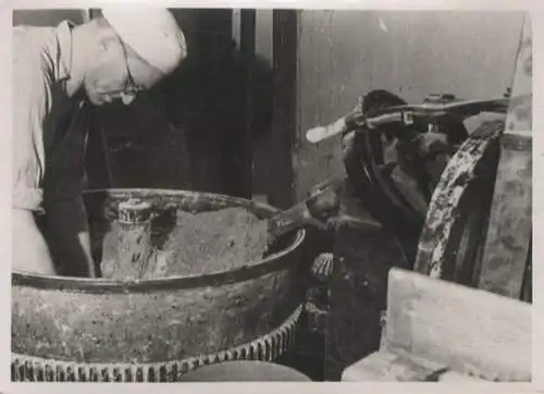 Original Foto Berlin Schöneberg, Mansteinstraße, Bäckerei Simon, um 1945/46, ca. 13 x 18 cm