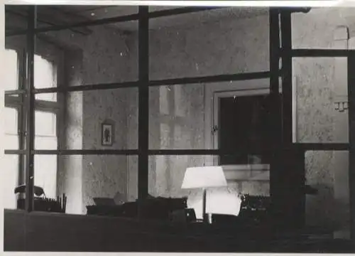 Original Foto Berlin Schöneberg, Monumentenstraße 33/34, Büro, um 1945/46, ca. 13 x 18 cm