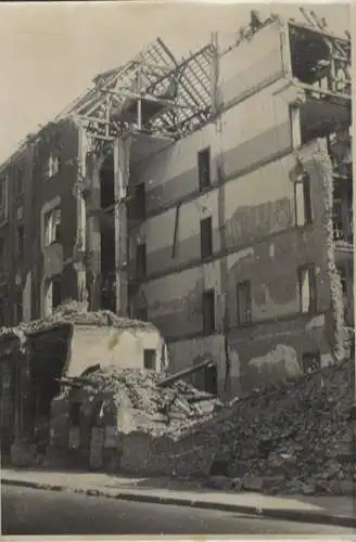Original Foto Berlin Schöneberg, Elßholzstraße, Sophie-Scholl-Schule, um 1945/46, ca. 13 x 18 cm