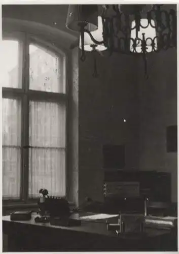 Original Foto Berlin Schöneberg, Monumentenstr. 33/34, Büro, um 1945/46, ca. 13 x 18 cm