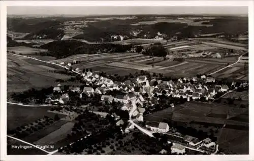 Ak Hayingen auf der Schwäbischen Alb, Luftaufnahme von  ländliche Umgebung, Wohnhäuser, Felder, W