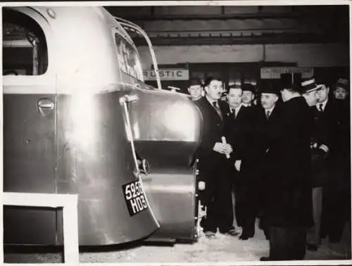 Foto Auto, Noble Männer, Fest