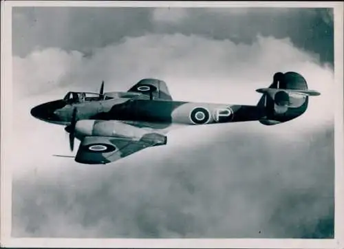 Foto Britisches Militärflugzeug, Gloster Trent Meteor