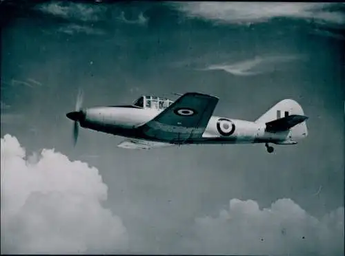 Foto Britisches Militärflugzeug, Avro 701 Athena
