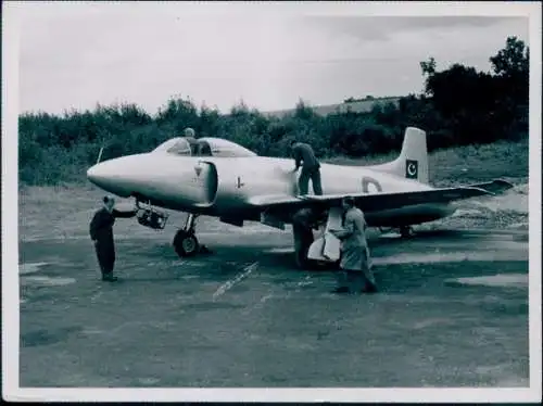 Foto Britisches Militärflugzeug Vickers Supermarine Attacker