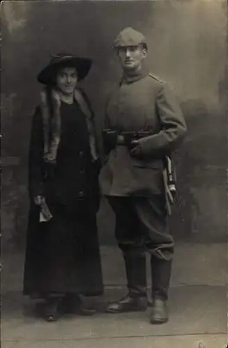 Foto Ak Brest Litowsk Weißrussland, Soldat in Uniform, Landsturm Abschnitt Kowel