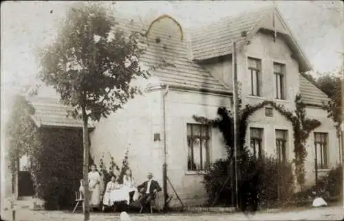 Foto Ak Putlitz in der Prignitz, Villa, Familie