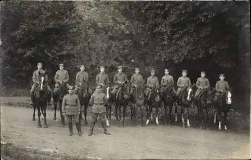 Foto Ak Deutsche Soldaten in Uniform, Kavallerie