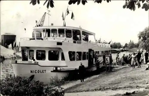 Ak Arnhem Gelderland Niederlande, Das Bild zeigt ein schwarz-weiß Foto des Schiffes Nicolet, w...