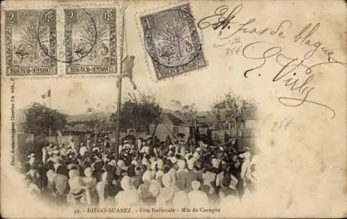 Ak Diego Suarez Antsiranana Madagaskar, Fête Nationale, Mat de Cocagne, Menschenmenge, Stempel...