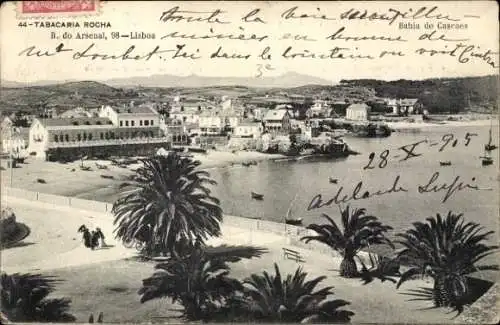 Ak Cascaes Cascais Portugal, Blick auf die Bahia de Cascais, Tabacaria Rocha, Palmen, Wasser