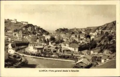 Ak Luarca Asturien, Gesamtansicht vom Bahnhof