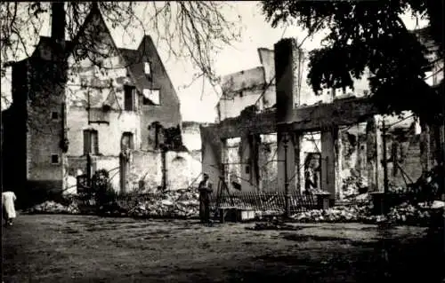 Ak Middelburg Zeeland Niederlande, Zerstörte Gebäude, Ruinen, Überreste, Schwarz-Weiß-Fotograf...