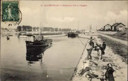 Ak Alfortville Val de Marne, Ecluse du Port à l'Anglais, Boote, Angler, französische 