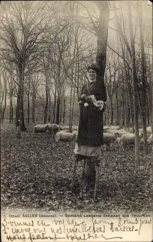 Ak Salles Gironde, Frau in Kleid, Schafe, Baum, Natur, ländliche Szene