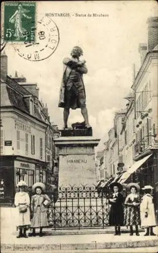 Ak Montargis Loiret, Statue de Mirabeau, Französische Republik, Männer, Frauen,  Architektur