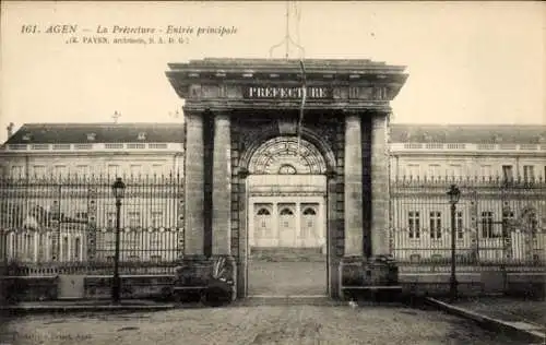 Ak Agen Lot et Garonne, Vorderansicht der Präfektur, Eingang, architektonisch gestaltet