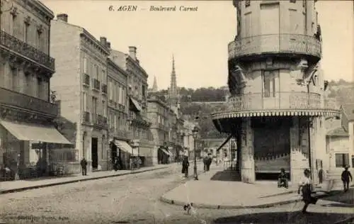 Ak Agen Lot et Garonne, Boulevard Carnot,  Architektur, Straßenansicht, Personen auf der Straße
