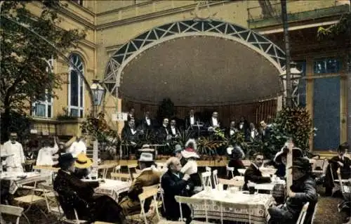 Ak Berlin Tiergarten, In den Zelten, Zelt 4, Ausschank der Löwen Brauerei, Bühne mit Kapelle