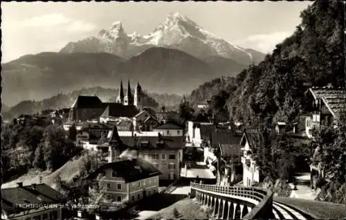 Ak Berchtesgaden Oberbayern, Gotzenalm, Bergpanorama, Watzmann, Kirche, Stadtansicht