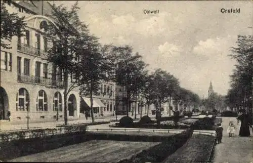 Ak Krefeld am Niederrhein, Partie am Ostwall, Straßenansicht 