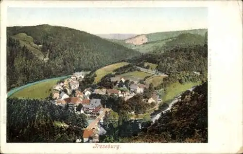 Ak Treseburg Thale im Harz, Landschaft von  Fluss, Berge, Wohnhäuser