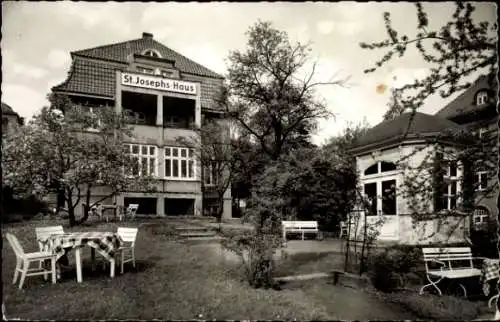 Ak Bad Pyrmont in Niedersachsen, St. Josefs Haus, Terrasse