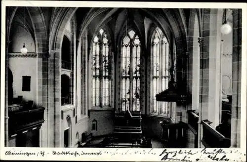 Ak Meiningen in Thüringen, Stadtkirche, Inneres, hohe Fenster, bunte Glasmalerei